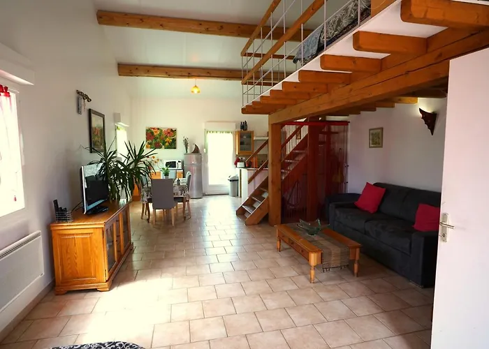 Loft Avec Mezzanine * Montagnac (Alpes-de-Haute-Provence)