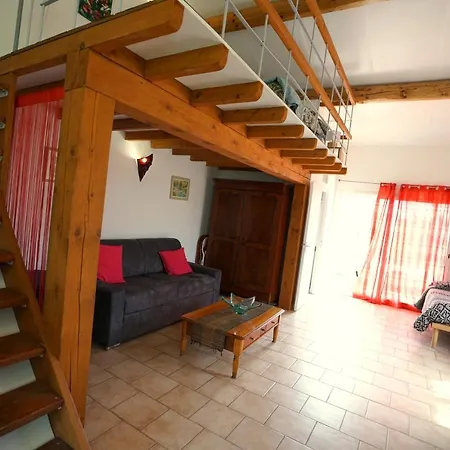 Loft Avec Mezzanine Apartment *