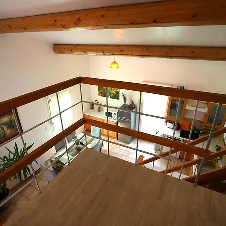 Loft Avec Mezzanine Montagnac (Alpes-de-Haute-Provence)